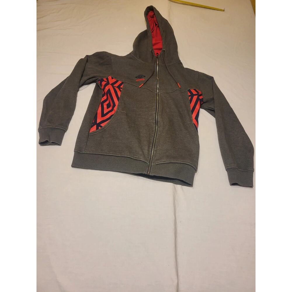Umbro Full Zip Hoodie Medium – Gray & Red Geometric Panels – Soccer Style